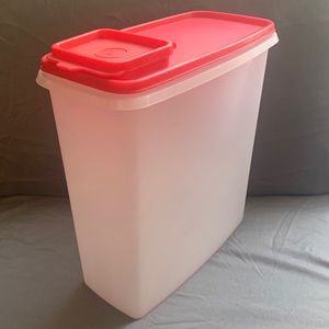 Tupperware Cereal Keeper Container Clear Rectangle, W/ Red Lid 4.8L 20 Cup
